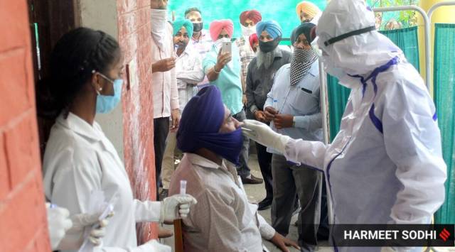 The total number of samples tested in Chandigarh in the last 24 hours is 2,560. A total of 8,136 people were vaccinated Friday as part of the vaccination drive. (Express)