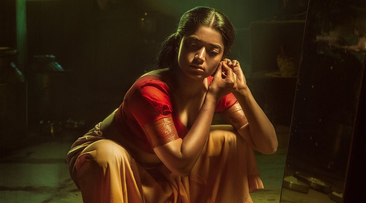 Rashmika Mandanna&#39;s first look as Srivalli from Allu Arjun&#39;s Pushpa The Rise out now, see photo | Entertainment News,The Indian Express