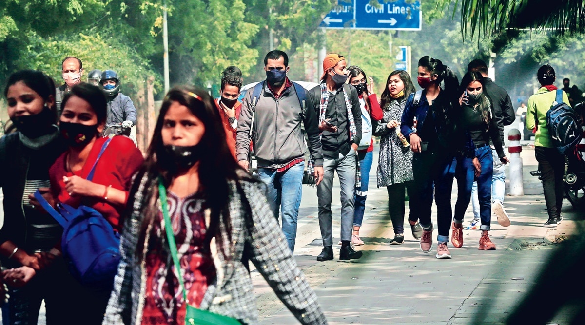 Days after reopening, DU footfall still low | Delhi News