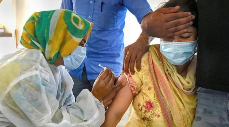 Coronavirus vaccination News live updates