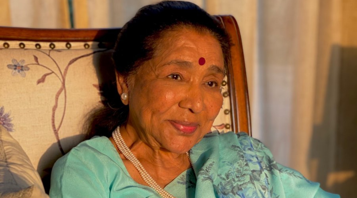 1200px x 667px - Asha Bhosle turns 88: Lata Mangeshkar wishes younger sister 'long life',  Madhuri Dixit says 'Have enjoyed expressing to your vocals' | Bollywood  News - The Indian Express