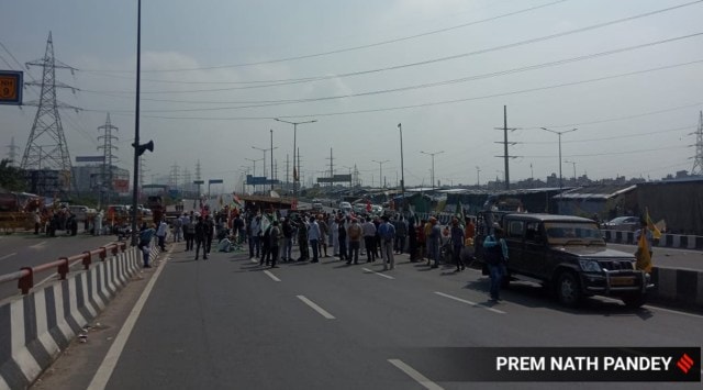 Bharat Bandh: Road blocked on NH 24 on Monday. (Express photo Prem Nath Pandey)