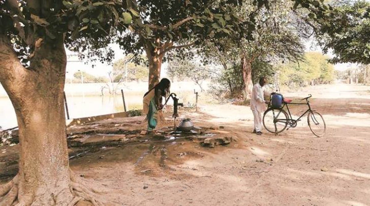 All land in Delhi villages under Lal Dora should be brought under DDA