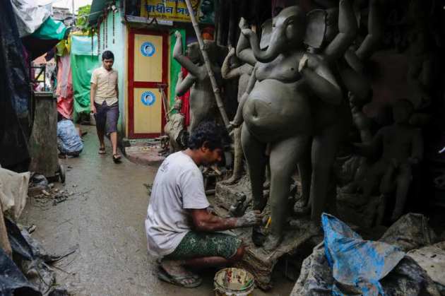 Durga Puja, Durga Puja 2021 photos, Durga Puja 2021 news, Durga Puja 2021 indian express, Durga Puja 2021 preparations, indian express, indian express news