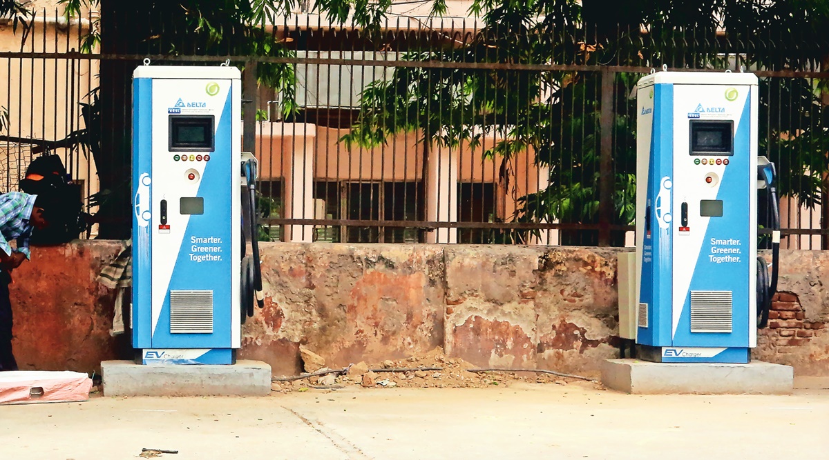 Il braccio Piaggio apre il primo stabilimento per veicoli elettrici a Chennai