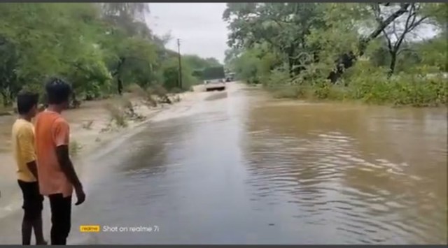 A screen grab from the viral video.