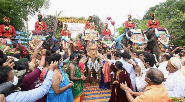 Karnataka: Eight Dasara tuskers reach Mysuru palace ahead of state’s ...