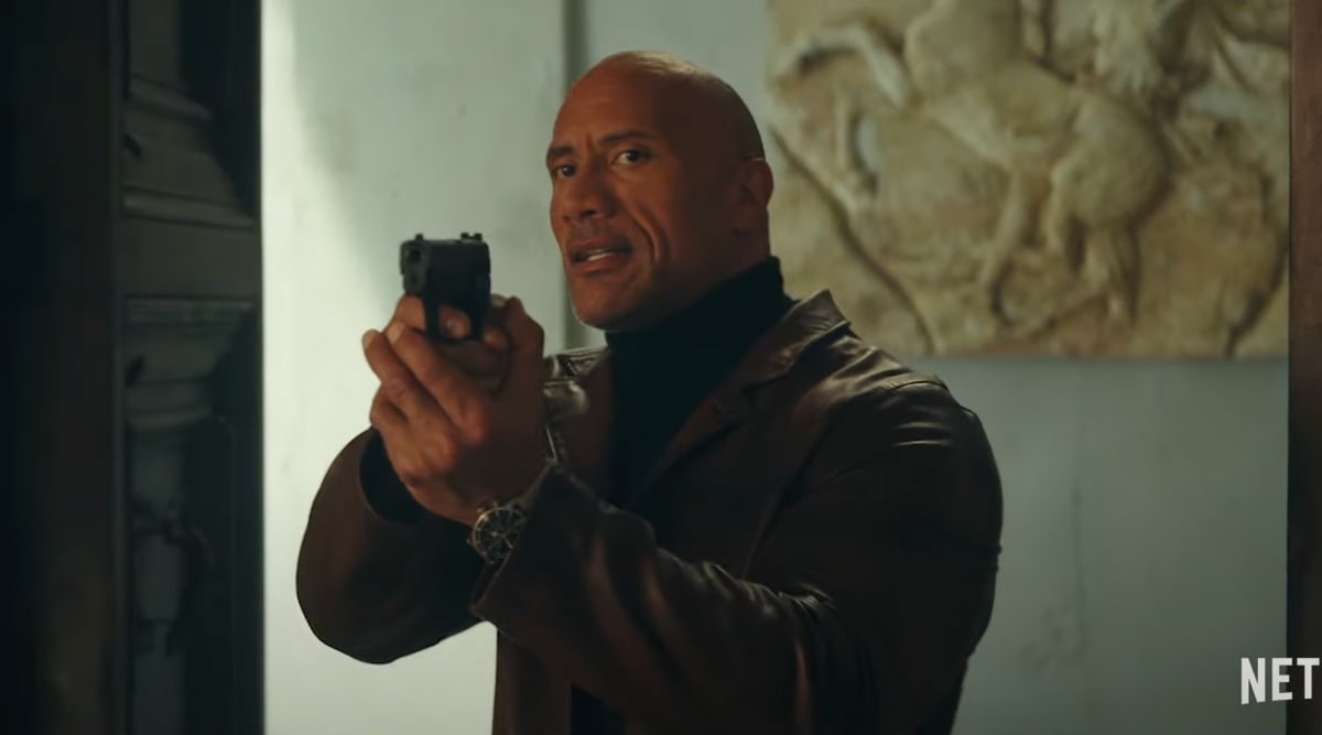 Red Notice: Dwayne Johnson, Gal Gadot, Ryan Reynolds Tease Movie – The  Hollywood Reporter