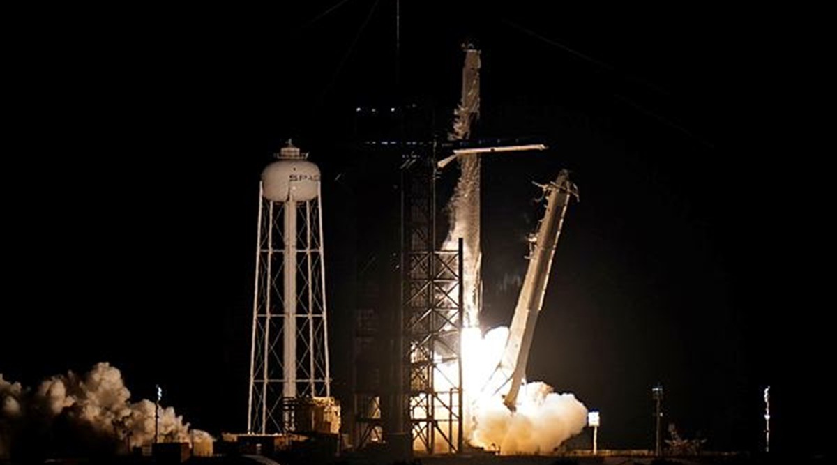 spacex launch international4 mission civilian flight