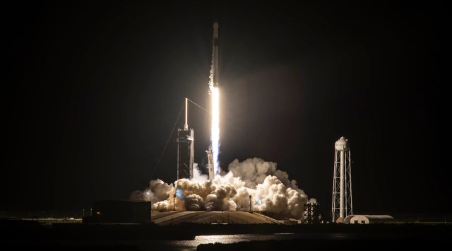 SpaceX launches four amateurs on a private flight to circle Earth for three days. Image via Twitter/Inspiration4