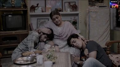 tabbar web series supriya pathak