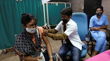 COVID-19 vaccination, Covid vaccination, Karnataka COVID-19 vaccination, Bihar COVID-19 vaccination, Uttar Pradesh COVID-19 vaccination, Madhya Pradesh COVID-19 vaccination, Gujarat COVID-19 vaccination, india COVID-19 vaccination, PM Modi birthday, india news, indian express