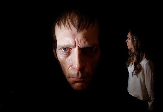 Ron Mueck, Ron Mueck artist, Ron Mueck exhibition