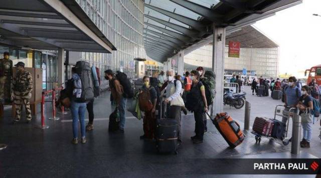 India UK Covid curb, India UK travel curbs, India UK covid reciprocity, UK nationals arriving in India, mandatory quarantine, mandatory quarantine for UK nationals, india impose mandatory quarantine for UK national, India UK travel curbs, current affairs, india news, indian express