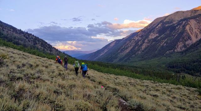 lost hiker ignore rescue calls, hiker ignores recuers call unknown number, colorado hiker rescuers calls ignored, odd news, bizarre news, indian express,
