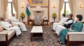 Lakhimpur kheri violence, Congress leaders meet President, President Ram Nath Kovind, Priyanka Gandhi, Rahul Gandhi, Mallikarjun Kharge, UP news, India news, Indian express