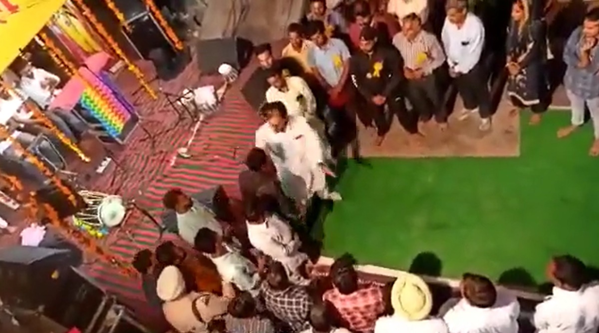 Congress MLA Joginder Pal, who represents Bhoa in the Punjab Vidhan Sabha, is seen slapping a youth. (Twitter screengrab/@rishibagree)