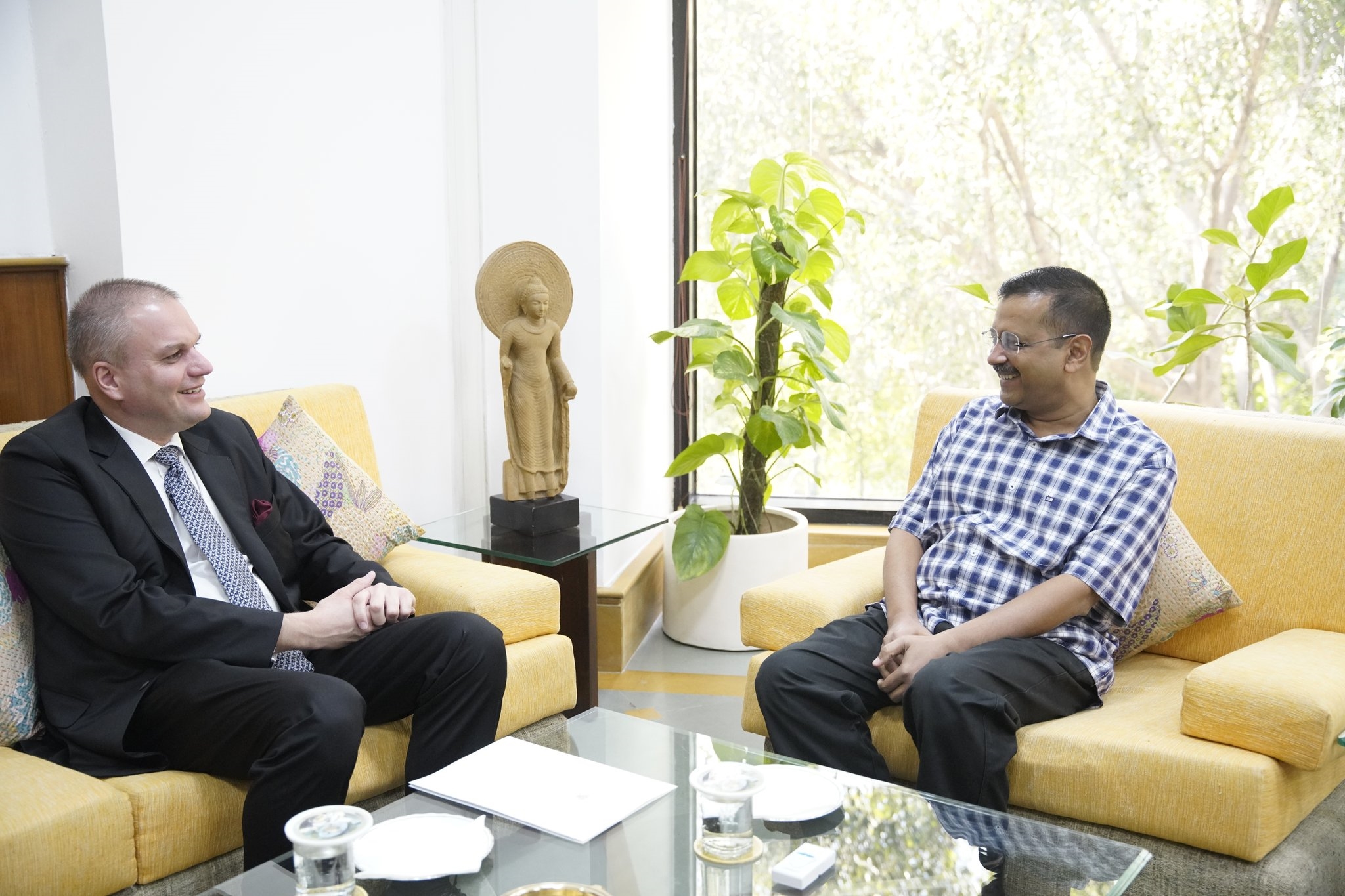 Polish ambassador meets Arvind Kejriwal