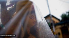Durga Puja, Durga Puja 2021, Durga Puja in the pandemic, pandemic Durga Puja, Durga Puja then and now, Durga Puja nostalgia, Durga Puja pre-pandemic, Durga Puja events, Durga Puja activities, Durga Puja cultural events, indian express news