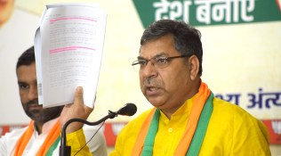 Ashok Gehlot, Batti Lal Meena, Satish Poonia, Rajasthan BJP< Rajasthan Congress, REET paper leak, Rajasthan news, India news, Indian express