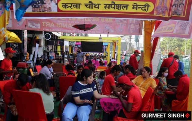 karwa chauth moon pics, karwa chauth news