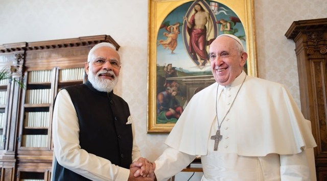 PM Modi meets Pope Francis