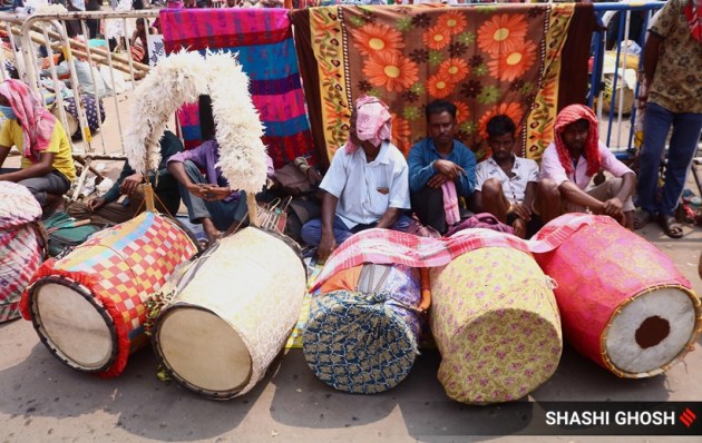 durga puja, durga puja dhaki, durga puja celebrations