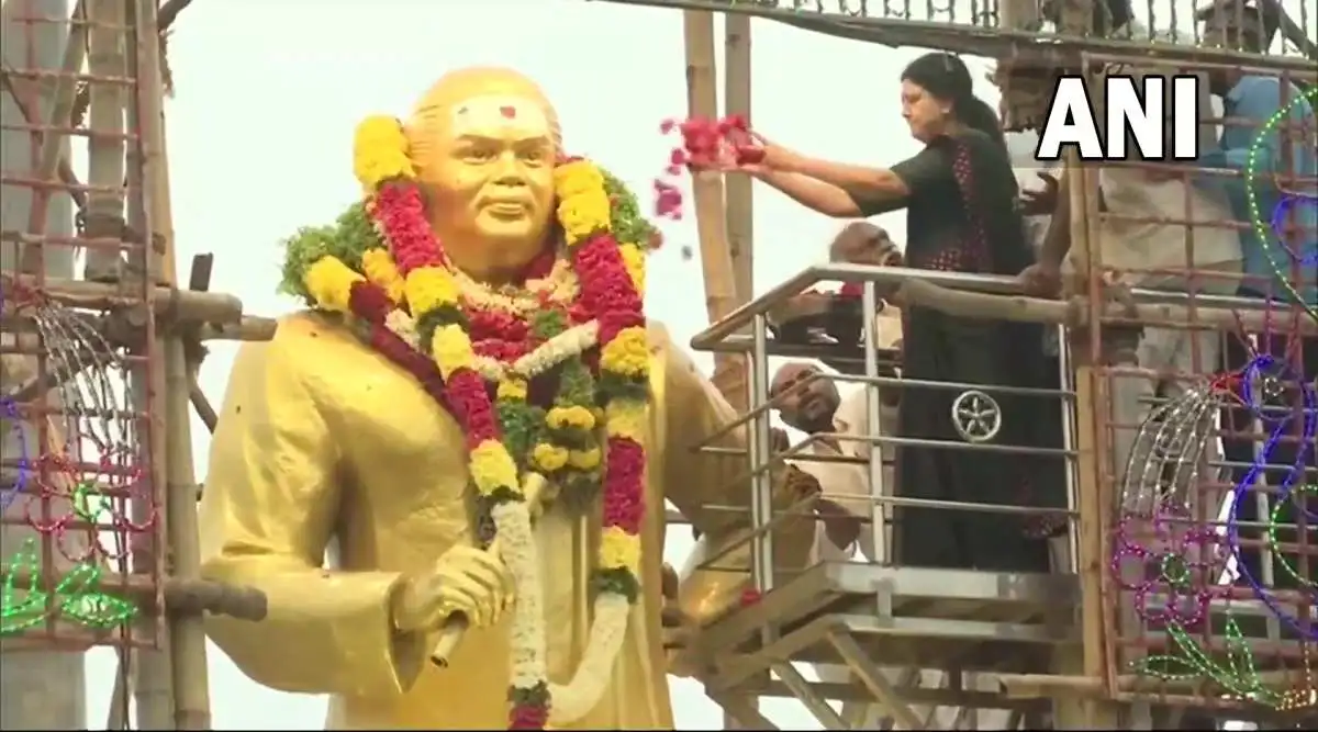 Madurai: Ahead of Thevar Jayanti, Sasikala pays tribute to ...