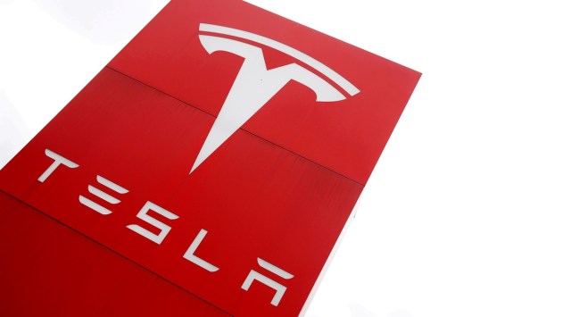 The logo of car manufacturer Tesla is seen at a dealership in London, Britain, May 14, 2021. (REUTERS/File Photo)