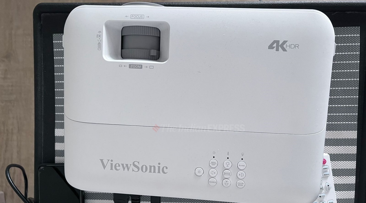 Revisión del proyector ViewSonic PX748-4K: uno para los especialistas