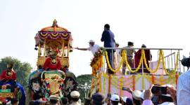 mysuru, Dasara, Basavaraj Bommai, karnataka, karnataka cm, Mysuru Royal family, Bengaluru news, bengaluru, Indian express, Indian express news, current affairs