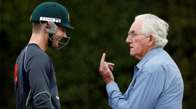 Australian Hall of Fame allrounder Alan Davidson dies aged 92