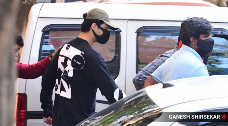 aryan khan, shahrukh khan son