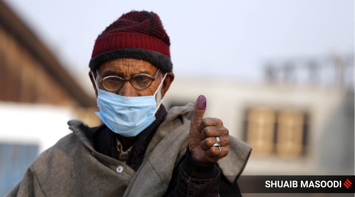 While pandemic-related lockdowns and other restrictions placed several challenges before elderly citizens, many of them used this time to become digitally literate. (Express photo by Shuaib Masoodi for representation)