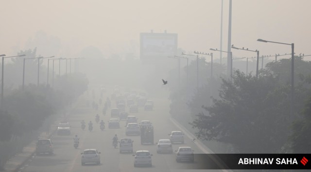 Pollution along the Delhi-Greater Noida Expressway. (Express Photo by Abhinav Saha)