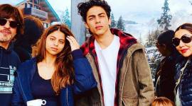 gauri srk family (gauri)