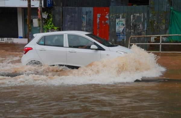 Rain wreaks havoc in Kerala, several areas flooded; three dead | India ...