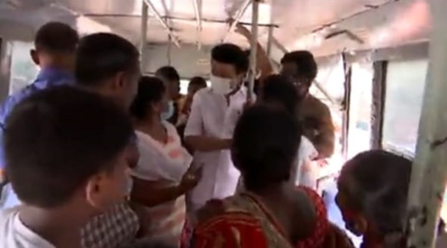 M K Stalin mainly enquired with the women about the government's free bus travel scheme for them, an official said.
(Screengrab)