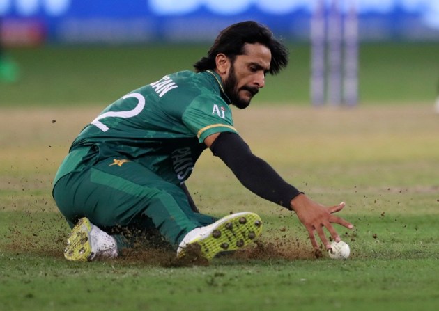 Babar Azam, Pakistan Captain, T20 World Cup 2021, Hasan Ali, Catch Drop, Pak vs Aus, Sports News, Indian Express