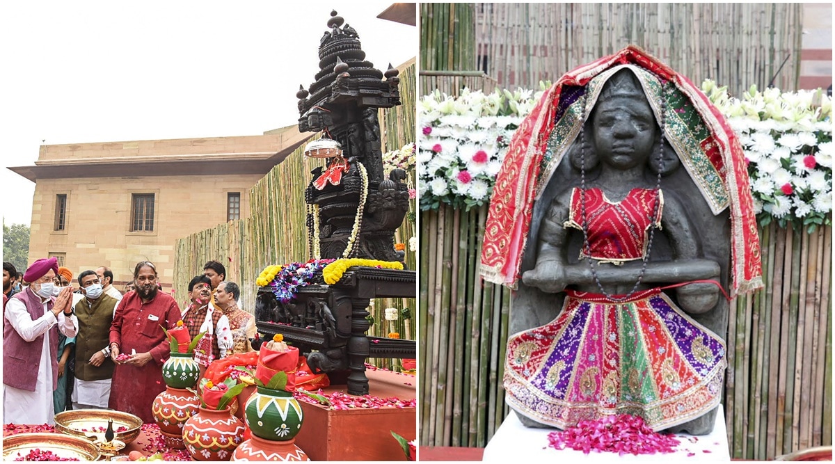Union Ministers offer their prayers in front of the idol of Annapurna Devi that was recently brought back from Canada. (Photos: PTI)