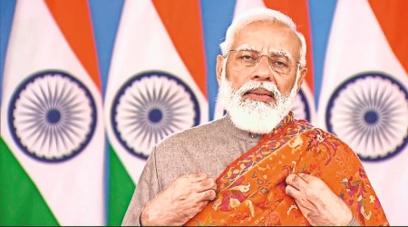 The PM will address two important round-table conferences on January 10 - the first with leaders of global financial institutions and the second with 15 Russian Governors. (File)
