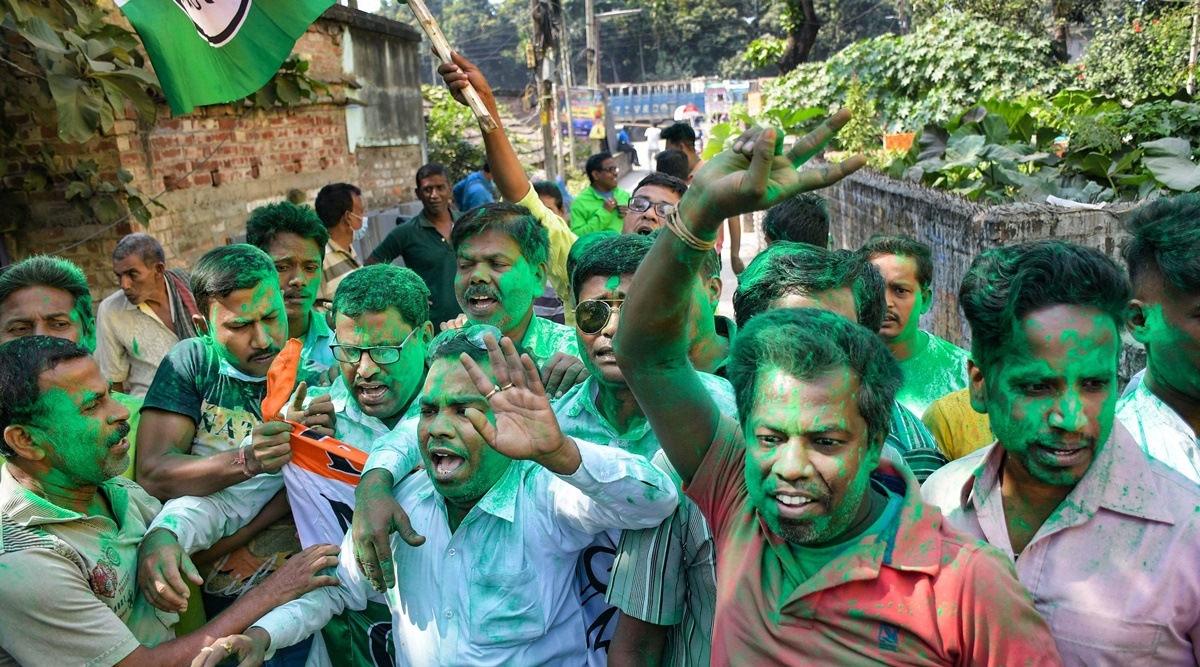 Trinamool Congress (TMC) activists celebrate in Nadia (PTI)