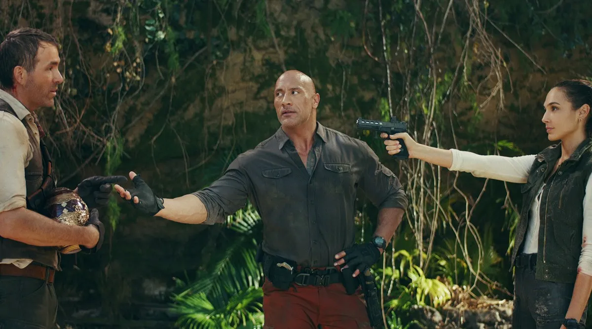Red Notice review: Dwayne Johnson film overpromises and underdelivers |  Entertainment News,The Indian Express