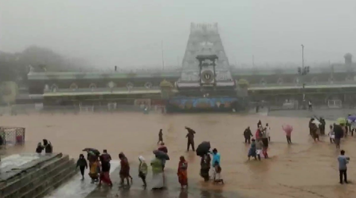 Andhra Pradesh: Tirumala witnesses massive flood, Tirupati flights ...