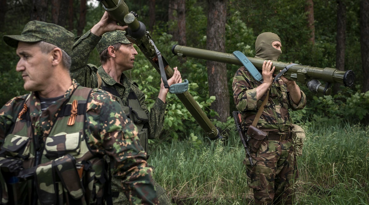 Members of the Vostok Battalion train in the use of surface-to-air missiles at the Donetsk Botanical Garden in Donetsk, Ukraine. (Photo: The New York Times)