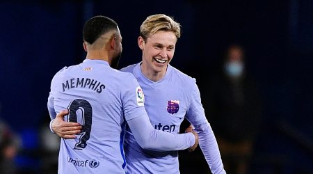 Barcelona's Frenkie de Jong celebrates scoring their first goal with Memphis Depay (Source: Reuters)
