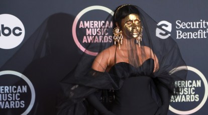 AMAs 2021: Cardi B's Best Looks of the Night