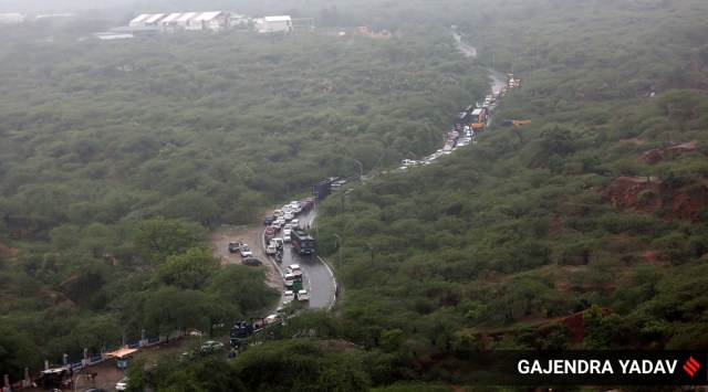 An SEIAA will get 2 marks if it takes less than 80 days on average for granting clearance; 1 for less than 105 days; 0.5 for 105-120 days; and 0 for over 120 days.
