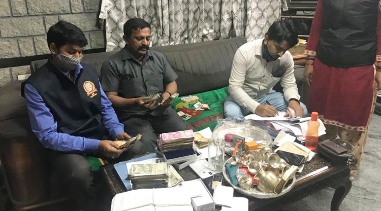 A photo from the ACB raid in Karnataka. (Special Arrangement)
