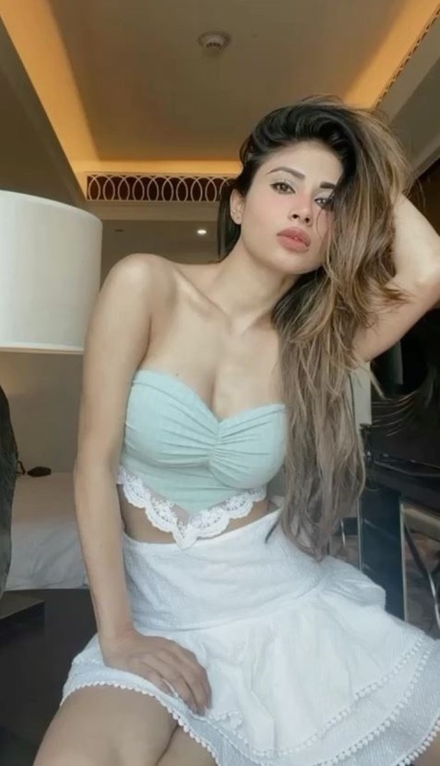 mouni roy